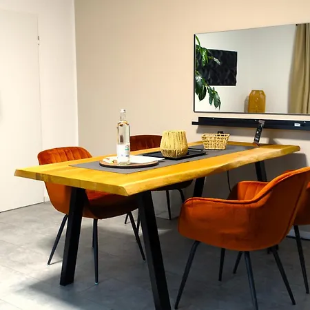 Getaway Apartment Mit Balkon - Ruhiges Business-Apartment - Direkte S-Bahn Nach Messe Dus & Ess Daire *