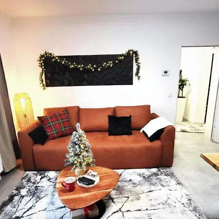 Getaway Mit Balkon - Grossem Doppelbett & Schlafsofa Fuer Insg 4 Pers - Ruhig Gelegen, Ideal Zum Wohlfuehlen&ankommen - Kinderbett&hochstuhl - Messe Duesseldorf&essen - S-bahn Апартаменты Дуйсбург