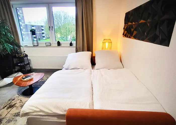 Getaway Mit Balkon - Ruhiges Business-apartment - Messe Dus & Airport アパート *